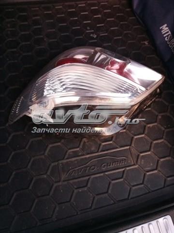 Piloto trasero derecho 8330A288 Mitsubishi