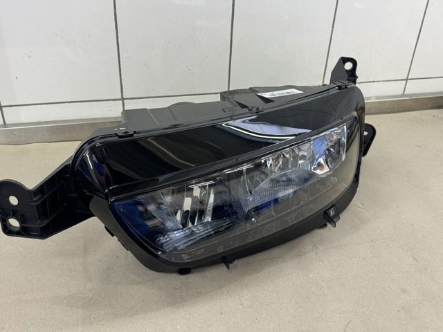 Faros delanteros Peugeot/Citroen 9675974980