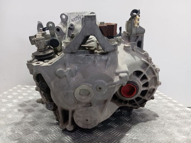 Caja de cambios D2C4B Mazda