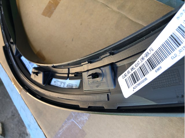 Comprar A1678800205 Mercedes Extensión de la aleta trasera derecha
