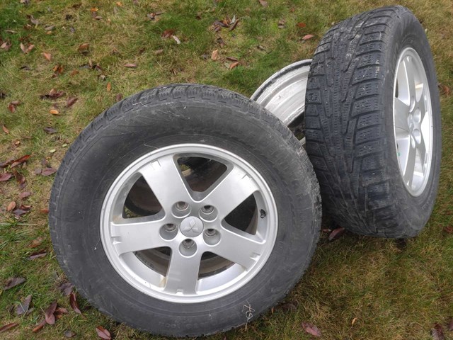MN184277 Mitsubishi Aros