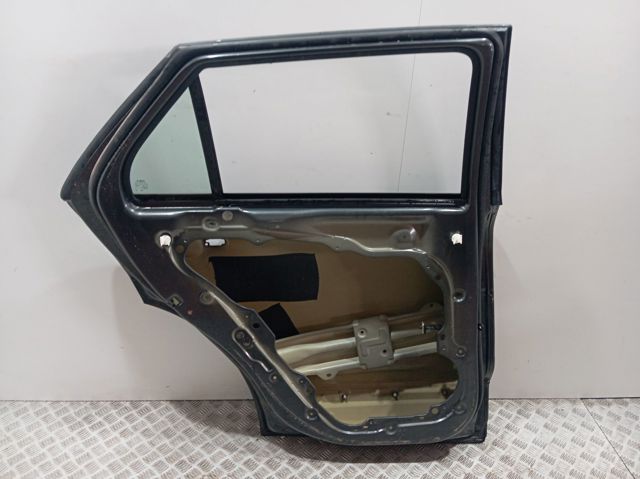 Puerta trasera izquierda Hyundai/Kia 77003AT000
