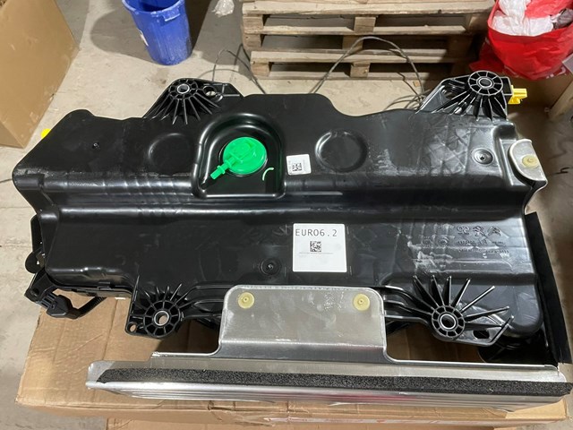 9824786280 Peugeot/Citroen Bomba AdBlue