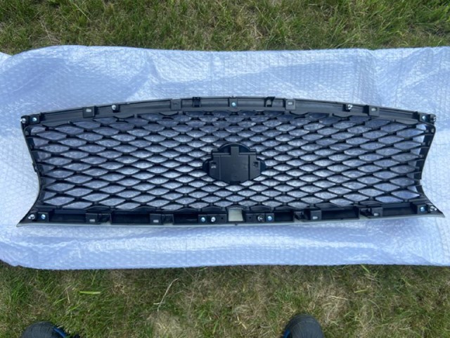 Comprar 623104HB0B Nissan/Infiniti Rejilla frontal