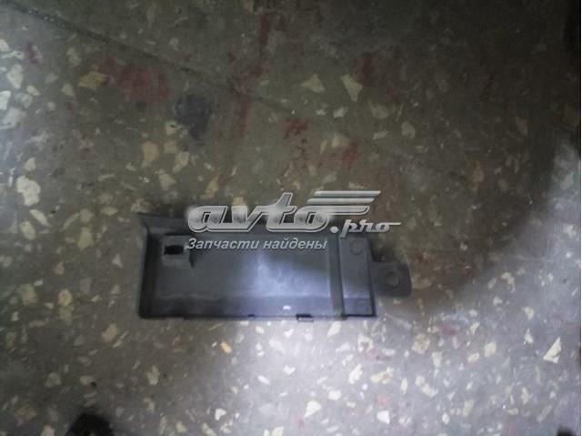 A9068802671 Mercedes Moldura izquierda del parachoques trasero