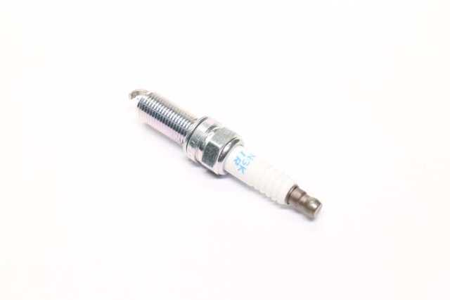 Comprar DILKR7C11 NGK Bujía de encendido