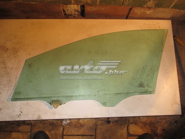 82420A2000 Hyundai/Kia luna de puerta delantera derecha