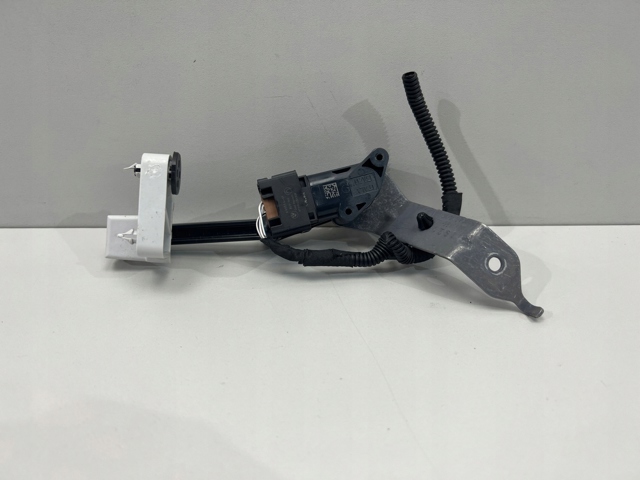 Sensor de nivel de carrocería delantero 6895466 BMW