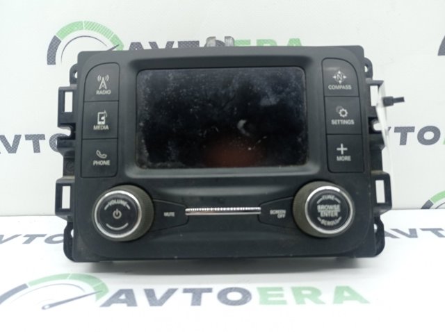 68292817AG Chrysler radio (radio am/fm)