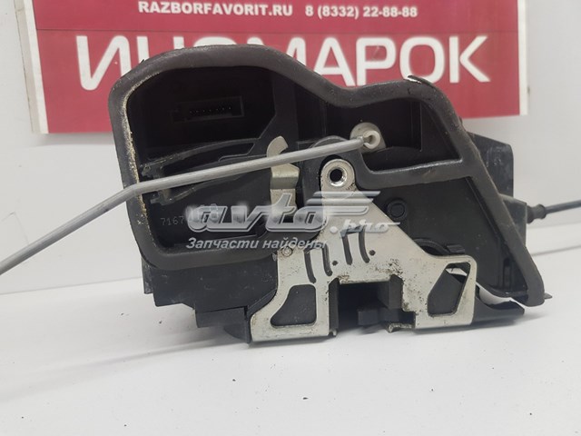 7167068 BMW cerradura de puerta delantera derecha