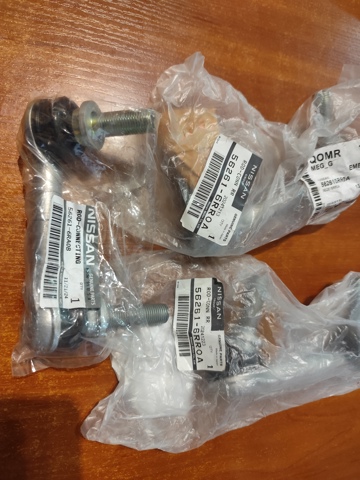 Bieleta estabilizadora trasera derecha 562616RR0A Nissan/Infiniti