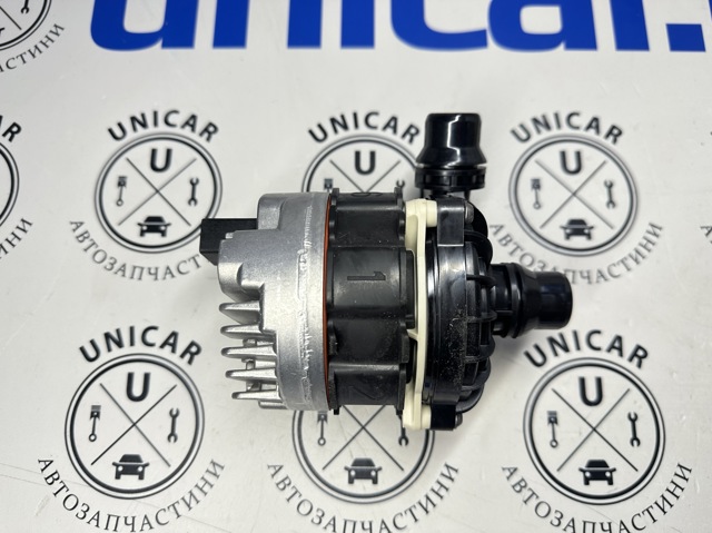 Bomba de agua eléctrica auxiliar A000500650080 Mercedes