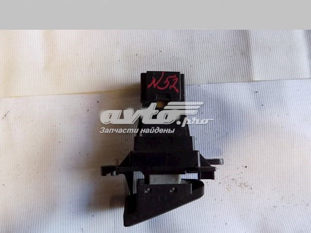 8614A026 Mitsubishi boton de alarma