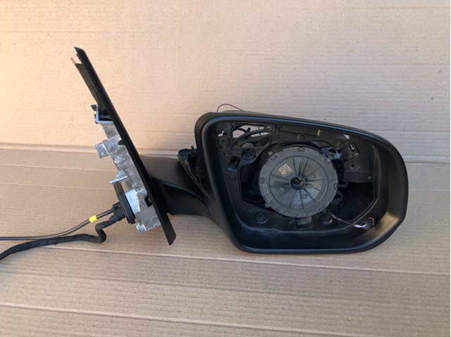 Comprar 1678109401 Mercedes Carcasa interior del espejo retrovisor derecho