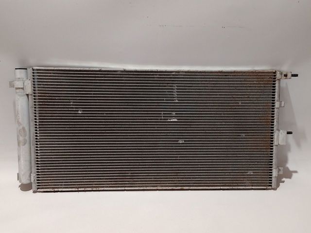 Condensador aire acondicionado 97606AT000 Hyundai/Kia