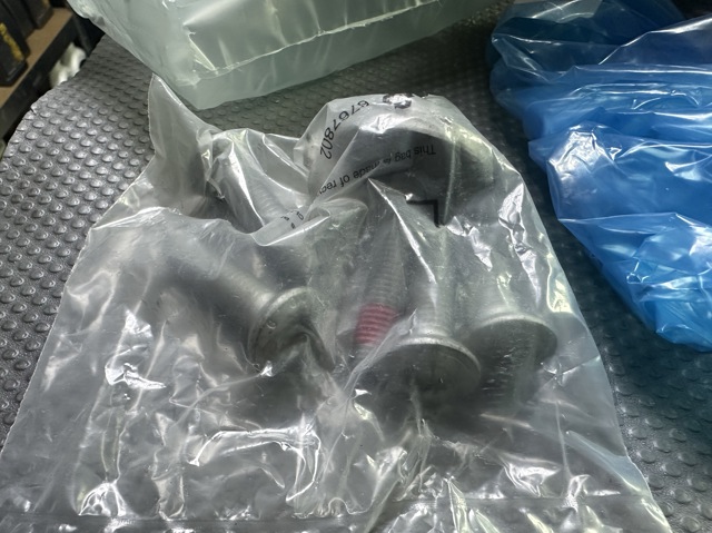 Comprar 32370046 Volvo Bujes de ruedas