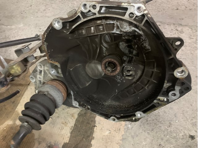 F13W429 Opel Transimisión manual