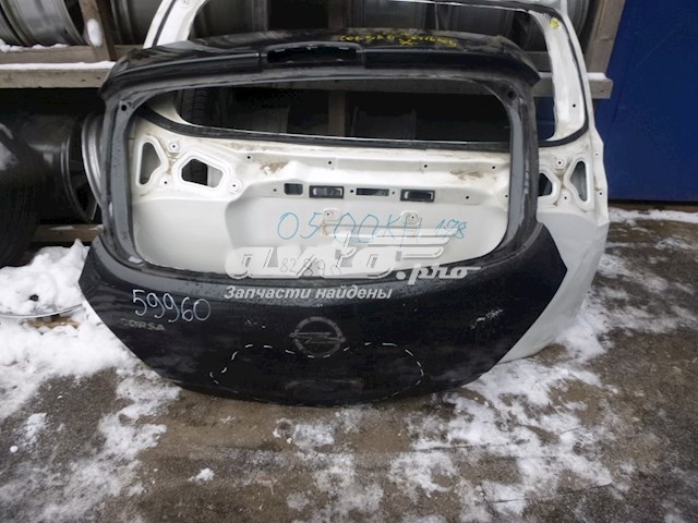 0126142 Opel puerta trasera de maletero (3/5a puerta trasera)