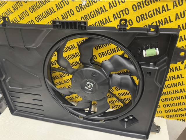 Ventilador de radiador PAF215025 Mazda