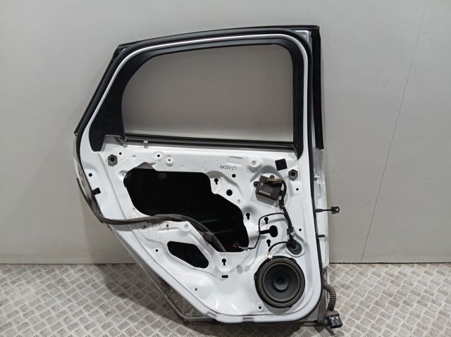 Comprar 2172760 Ford Puerta trasera izquierda