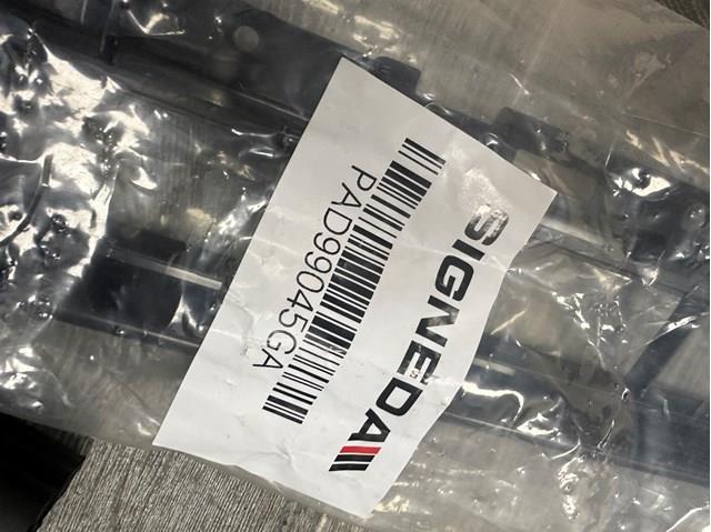PAD99045GA Signeda rejilla de ventilación, parachoques trasero, central
