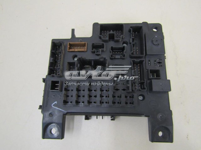8637A465 Mitsubishi Caja de fusibles trasera interior