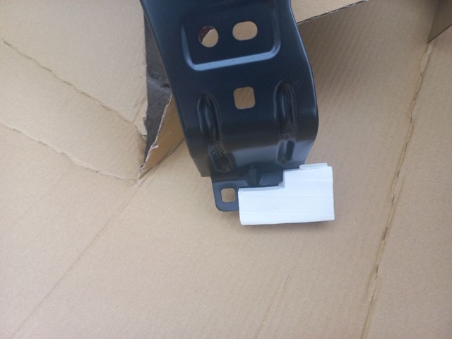 Aleta delantera izquierda PFD10205AL Signeda