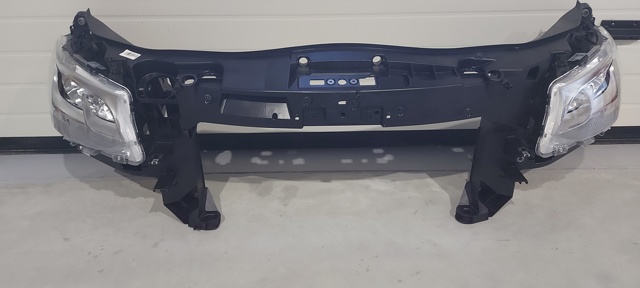Panel de soporte del radiador y montaje de faros Mercedes A9078800900 precio, desde 149,47 EUR