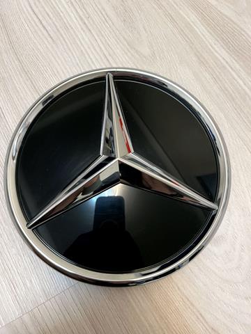 0008800300 Mercedes Emblema de la parrilla del radiador