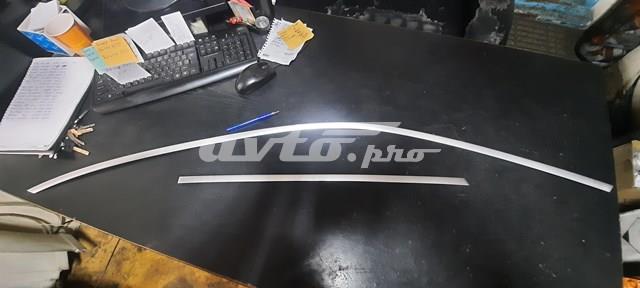 Moldura De Cristal De La Ventana De La Puerta Delantera Izquierda VAG 80A837643G