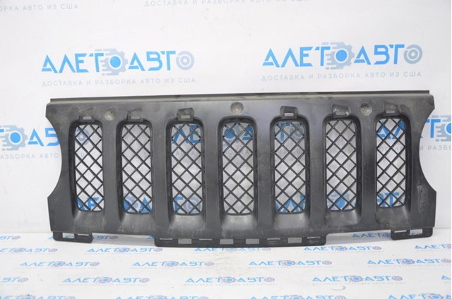 68091527AA Chrysler Calandra