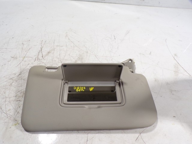 Parasol interior Nissan/Infiniti 964004CC0B precio, desde 66,79 EUR