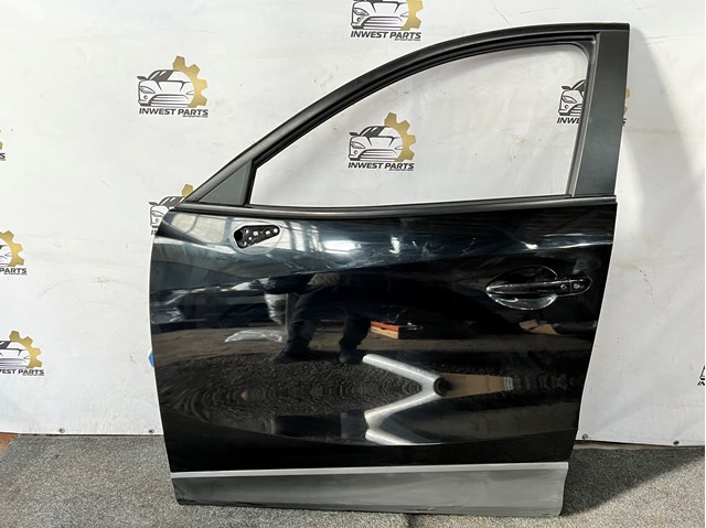 Puerta delantera izquierda KDY35902XK Mazda