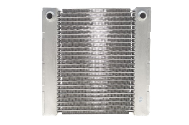 Radiador de refrigeración del motor izquierdo NRF 550191