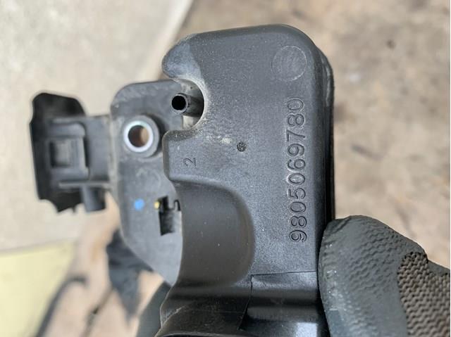 Depósito de vacío del motor Peugeot/Citroen 9805069780