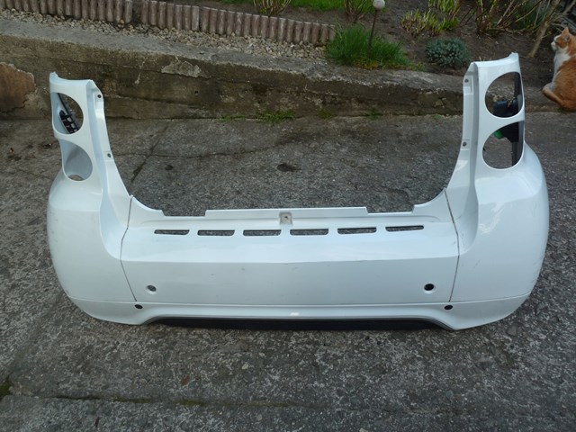 A4516470001 Mercedes Defensa trasero