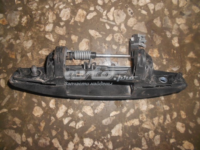 806068777R Renault (RVI) tirador de puerta exterior izquierdo delantero/trasero