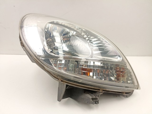 8200236591 Nissan/Infiniti Luz derecha