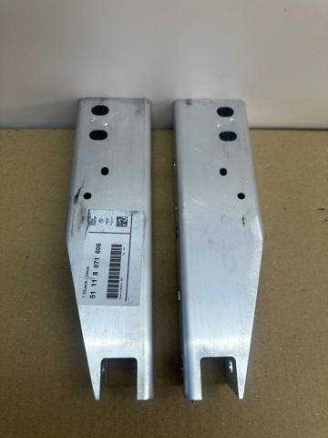 Comprar 51118071605 BMW Soporte exterior izquierdo del parachoques delantero