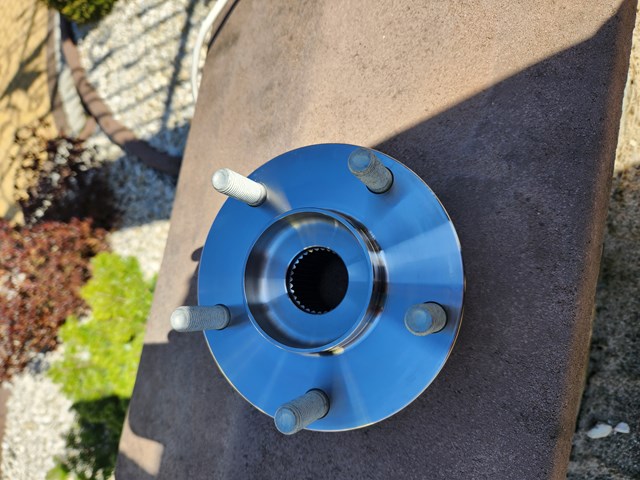 TK483304XB Mazda Cubo delantero