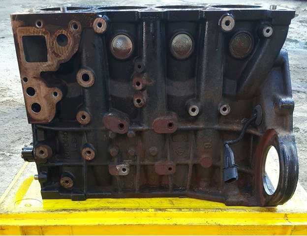 Comprar 671950 Ssang Yong Motor completo