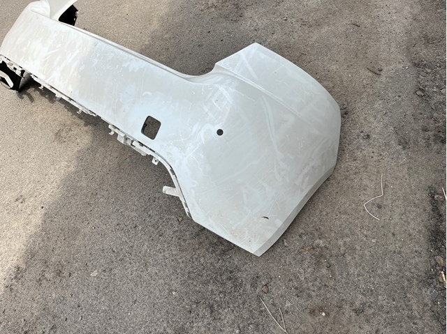 Parachoques trasero 9677960477 Peugeot/Citroen