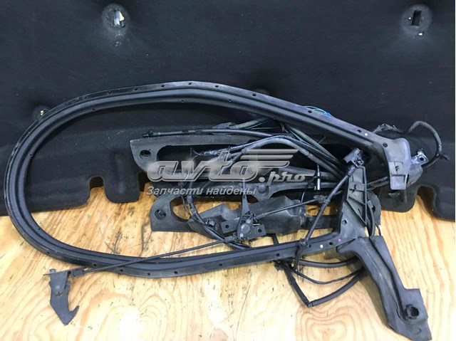 Aislante de capot Land Rover LR043837
