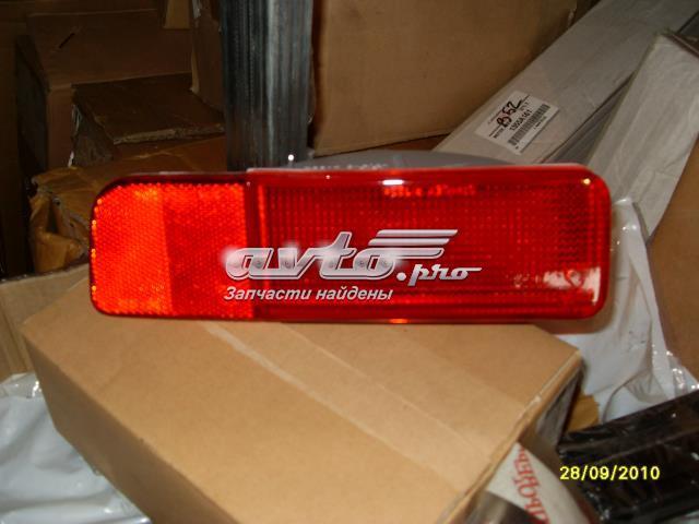 Reflector, parachoques trasero, derecho MITSUBISHI MN133870