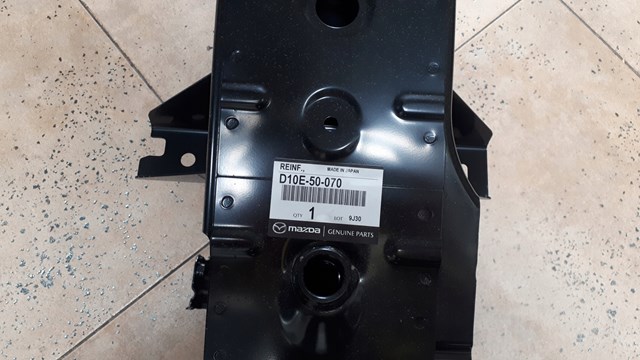 Refuerzo de parachoques delantero Mazda D10E50070 precio, desde 115,17 EUR