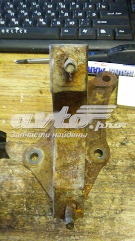 6S613K305AA Ford Soporte del rodamiento intermedio del semieje delantero