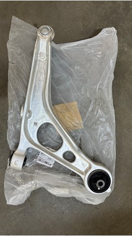 Brazo inferior izquierdo de la suspensión delantera 545016RR0B Nissan/Infiniti