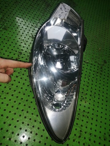 Faro delantero derecho Hyundai/Kia 921022H020