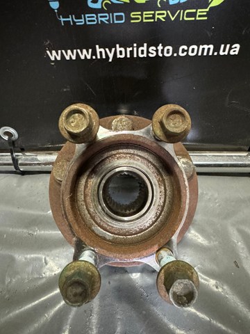 Muñón de eje, cuerpo del eje, trasero izquierdo  Mazda K0702612X