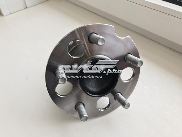3DACF026F17CS Koyo Buje de rueda trasero
